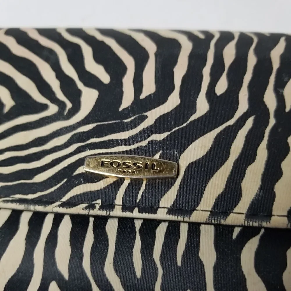Fossil animal print wallet multiple pockets black interior